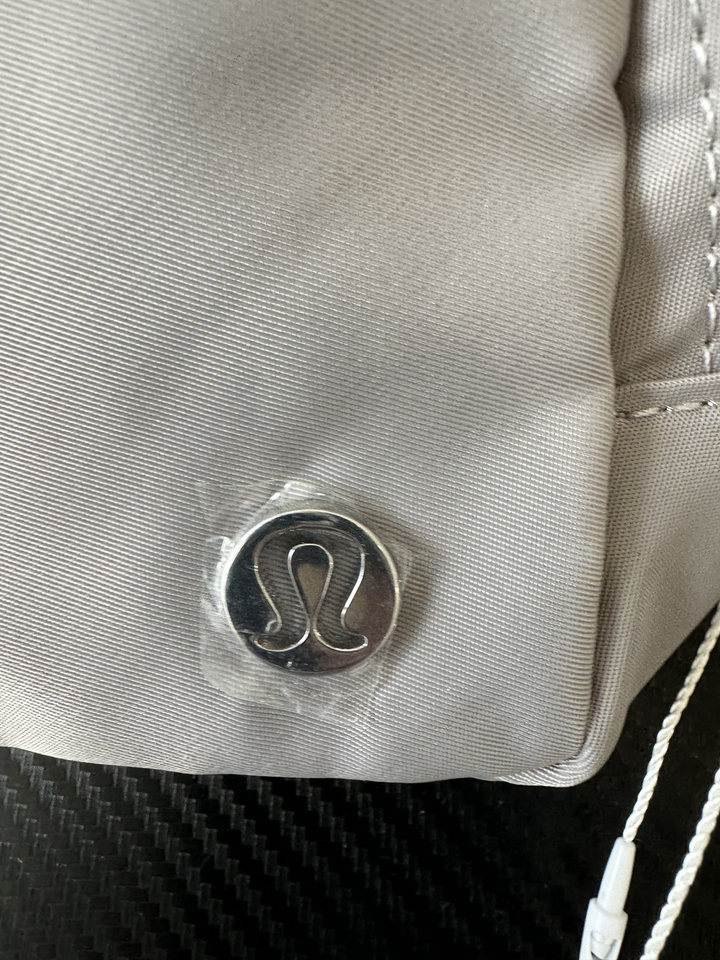 Belt Bag Lululemon 1L Silver NWT eBay