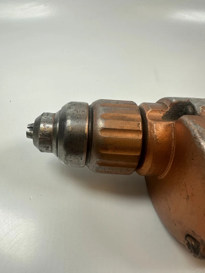 Portabrocas Milwaukee 0225-1 (leer) Magnum Hole Shooter SN 0079631982 0-1200 RPM 3/8 Foto 2 de 4