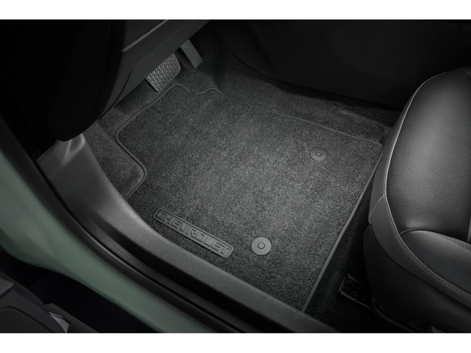 2024-26 Chevrolet Trax 1st & 2nd Carpeted Floor Mats Black GM OEM NEW 42790739 - Image 3 of 4