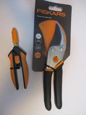 Fiskars Pruner Shears 5/8'' Garden Pruning Scissors with Steel Blades Shears