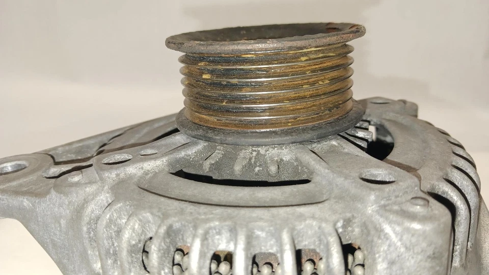 Alternador Jeep Liberty '02-'12 3,7 l 80 k millas OEM ¡1 año de garantía! Foto 3 de 4