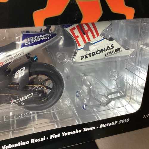 Minichamps 1/12 Collection Moto , Valentino ROSSI , Yamaha YZR-M1 2010 - Imagen 3 de 7