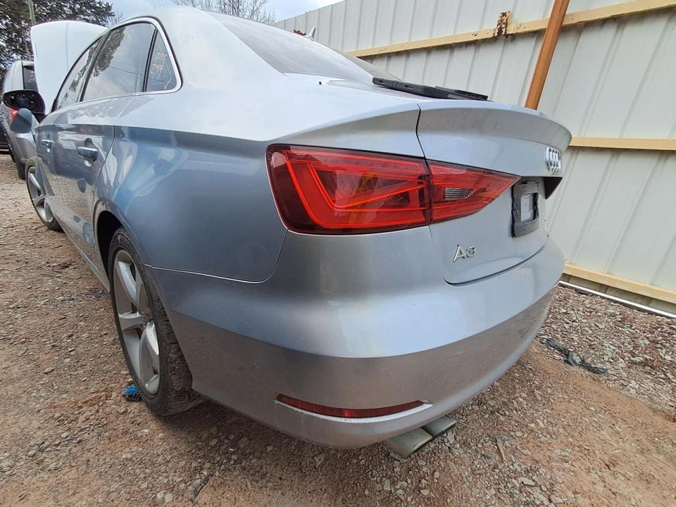 (LOCAL PICKUP ONLY) Trunk/Hatch/Tailgate Sedan LED Tail Lamps Fits 15-16 AUDI A3 Foto 4 de 4