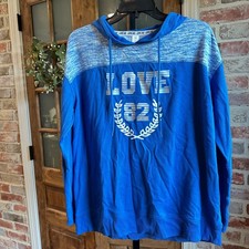 No Boundaries Lounge Hoodie Women Blue Graphic Casual Sporty Everyday NWT S