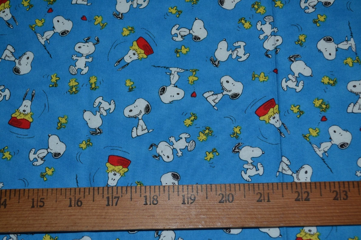 スヌーピー vintage ファブリック Snoopy Fabric-by-the-Yard - CollectPeanuts.com