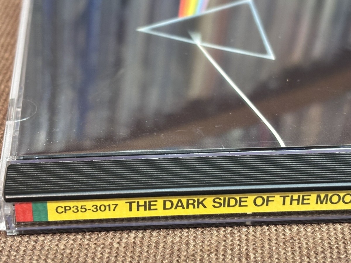 PINK FLOYD Dark Side Of The Moon JAPAN CD 1983 issue CP35 PINK FLOYD Dark Side Of The Moon JAPAN CD 1983 issue CP35