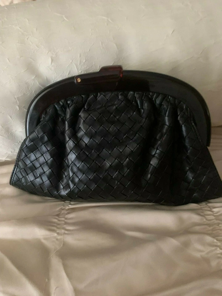 Vintage bottega veneta clutch, intrecciato black leather, excellent condition
