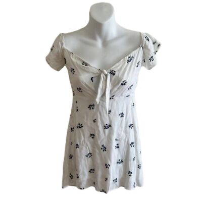 Skylar + Madison White Blue floral Keyhole off the shoulder mini dress  small | eBay