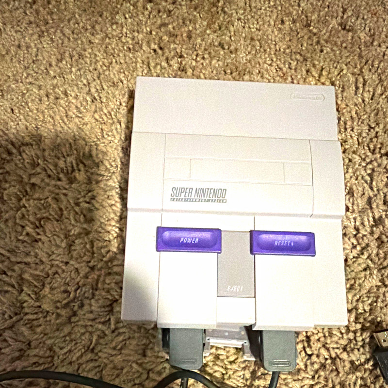 Nintendo SNES Super Nintendo Console SNS-001 NTSC-U/C w/ 2 Controllers Cables