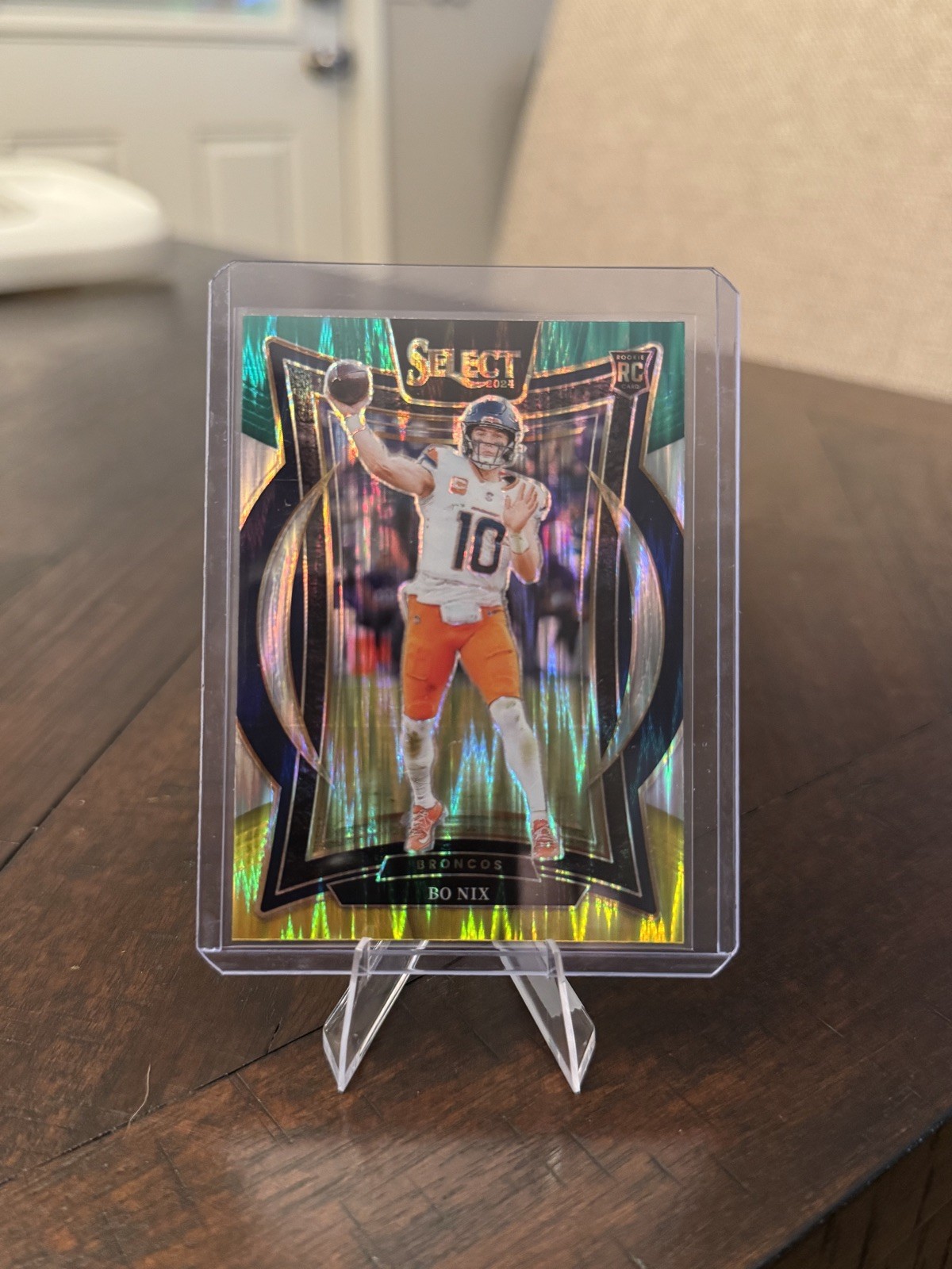 Bo Nix 2024 Select Prizm Green and Yellow Shock #30 Concourse Level Broncos (RC)