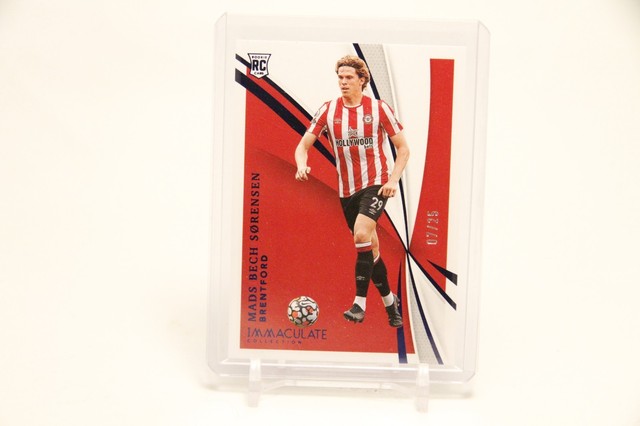 2021 Panini Immaculate Mads Bech Sorensen Sapphire /25 #126 Rookie RC Brentford