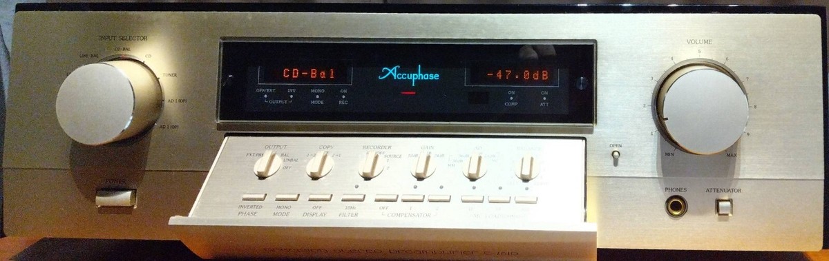 Accuphase C-2810 Pre Amplifier AC100V with Phono Equalizer