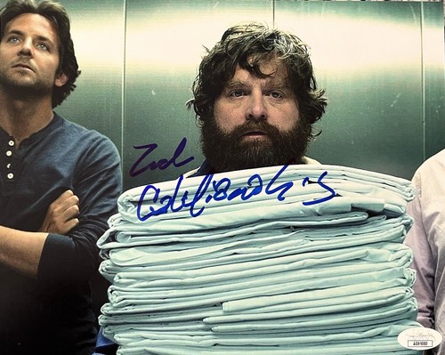 ZACH GALIFIANAKIS SIGNED 8x10 PHOTO HANGOVER MOVIE AUTOGRAPH JSA COA