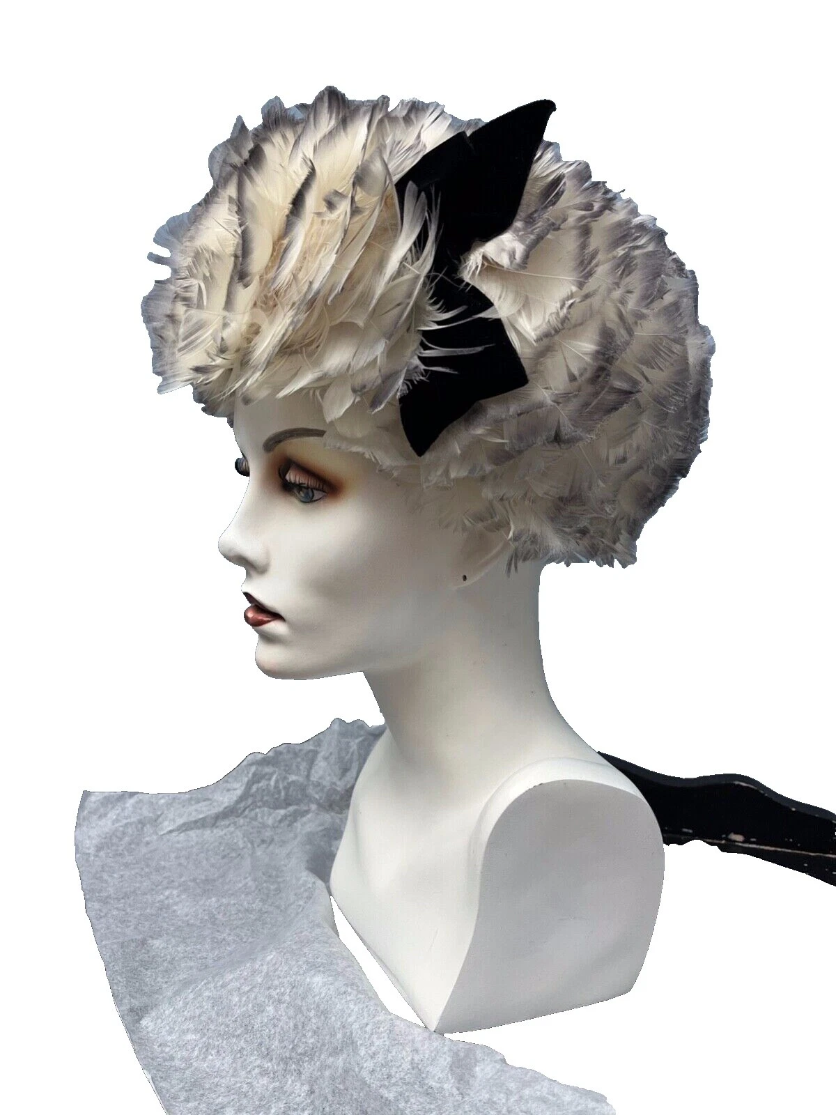 Mod/GoGo Feather 1960s Vintage Hats for Women