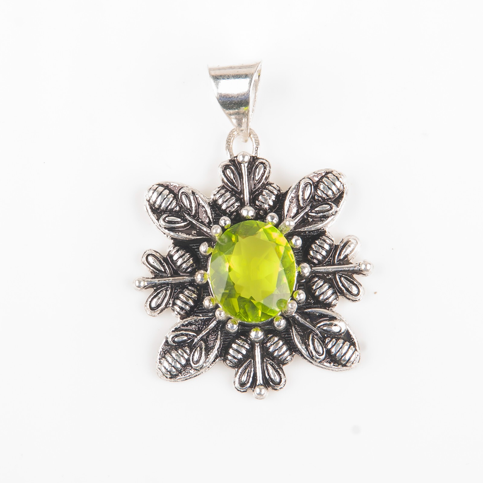 Birthday Gift For Her Natural Peridot Gemstone Pendant Vintage 925 Silver