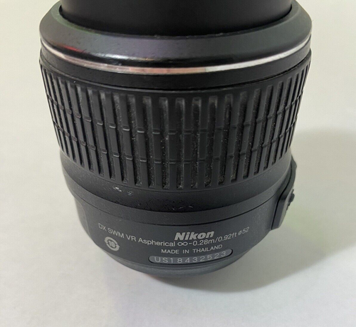 Nikon AF-S NIKKOR 18-55mm f/3.5-5.6G DX SWM VR Aspherical Camera Lens - Picture 3 of 4
