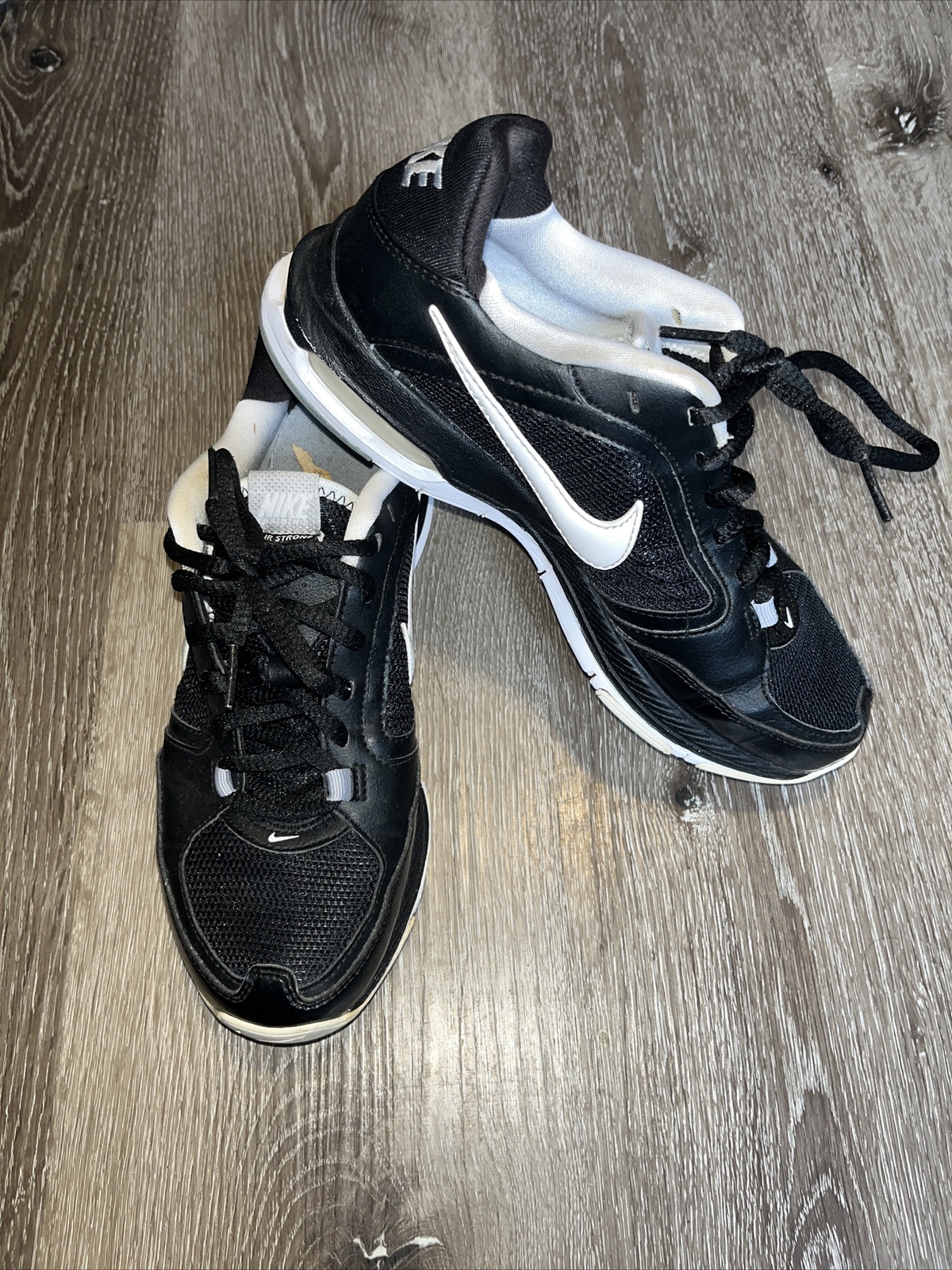 sister nike shoes
