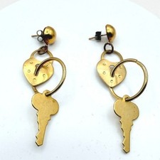 Vintage 80s Victorian Brass Heart Padlock & Skeleton Key Dangle Earrings Jewelry