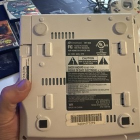 SEGA Dreamcast HKT-3020 Model 1 Games Bundle , 2 Controllers and Memory Card