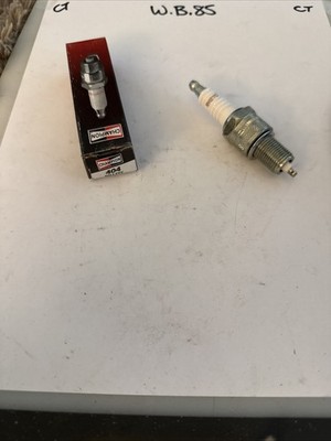 (1) Champion 404 Copper Plus Spark Plug RN12YC
