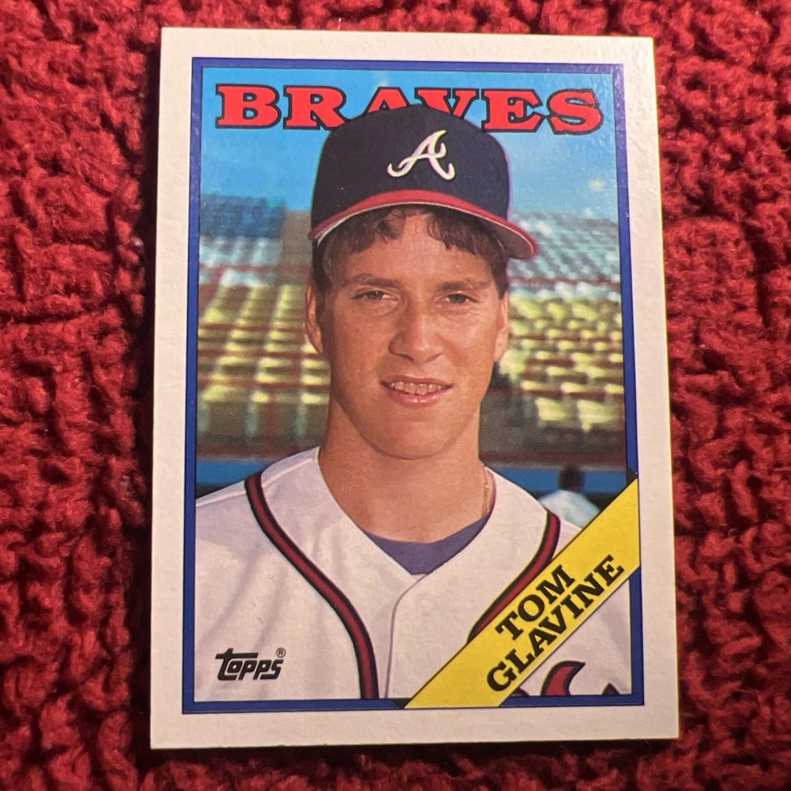 Tom Glavine trading card