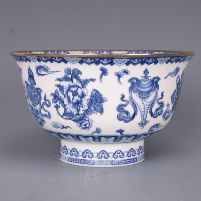Bol Porcelaine Bleu Blanc Style Qianlong Chine Decoration Symboles Bouddhistes