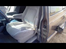 Safari Van 2002 Front Seat 329410 Safari Van 2002 Front Seat 329410