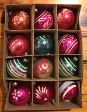 VTG HAND PAINTED MERCURY GLASS CHRISTMAS ORNAMENTS UNUSUAL NICE SET!! (#1433)