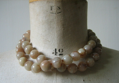 Perles naturelles Colliers de style ancien