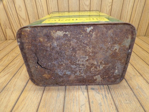 VINTAGE JOHN DEERE TWIN CYLINDER 2 GALLON H. D. OIL, SAE20-20W DEALER OIL CAN - Picture 7 of 9
