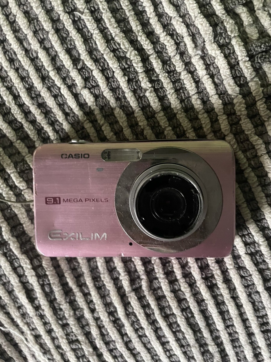 Casio EXILIM EX-Z800 Pink 14.1 MP Digital Camera - Untested Casio EXILIM EX-Z800 Pink 14.1 MP Digital Camera - Untested