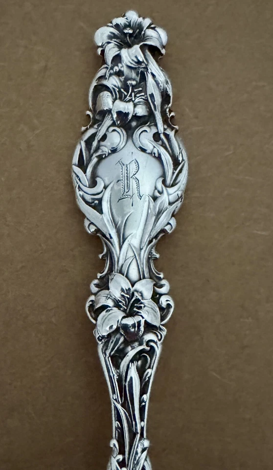 WHITING MFG LILY 7 3/4” STERLING MEAT FORK VERY HEAVY OLD PIECE - Image 3 of 4