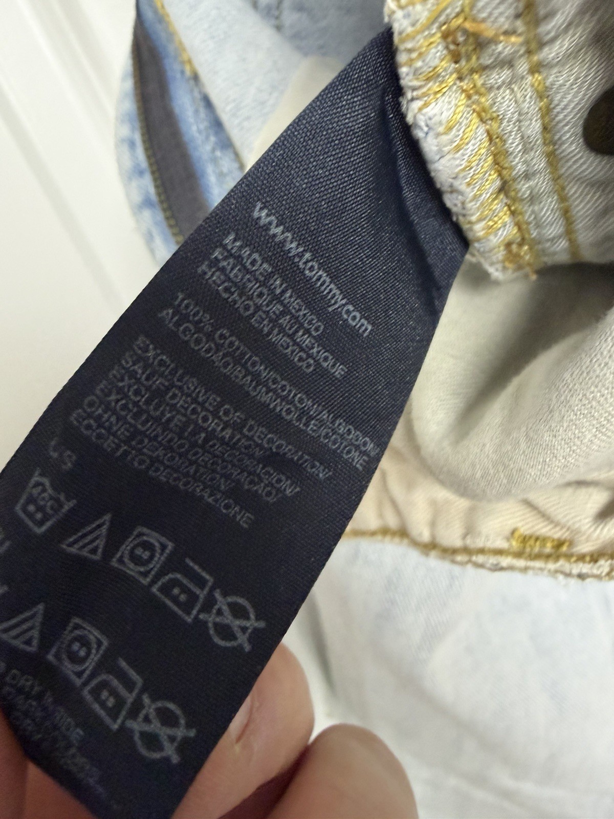 Vintage Tommy Hilfiger Jeans Men's 34x30” Classic Fit Baggy Light Wash Denim Y2K thumbnail 15