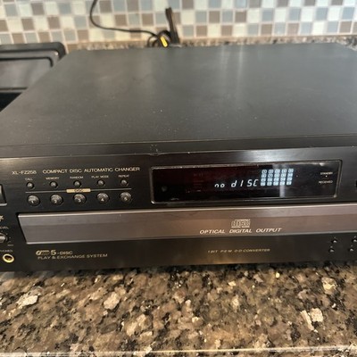 JVC CD 5 Disc CD Player Changer XL-FZ258 Tested and Working No