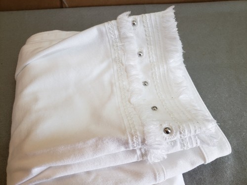Chicos Jeans Womens US Size 2 White So Slimming Girlfriend Slim Leg Crop, VGC - Picture 10 of 10