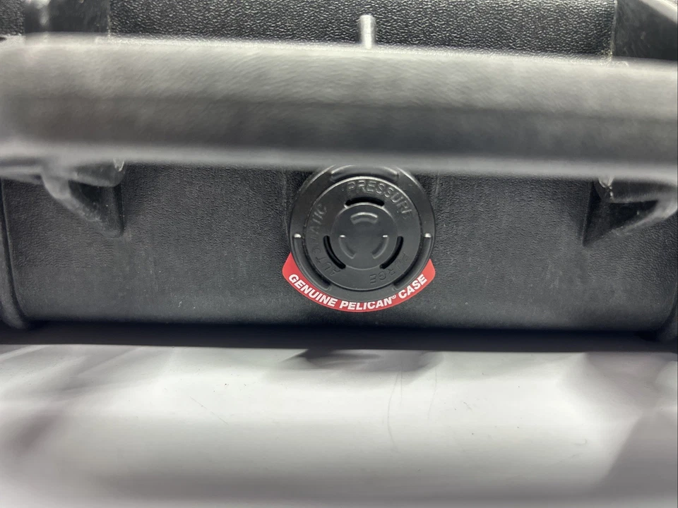 Funda Protectora Pelican 1170 con Espuma Negra Usada Excelente Forma Foto 4 de 4