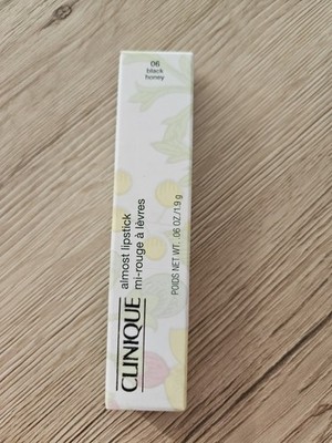 Clinique Almost Lipstick - Black Honey 06 + Gratis Creamy Lipgloss Strawberry