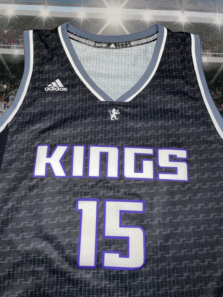 萨克拉门托国王队 DeMarcus Cousins #15 阿迪达斯球衣,尺寸 L,长度 + 2 二手 — 第 3/4 张图片