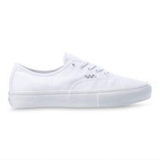 Vans Skate Authentic Low Top Skateboarding Shoes, True White, US 5 Men, US 6 Wom