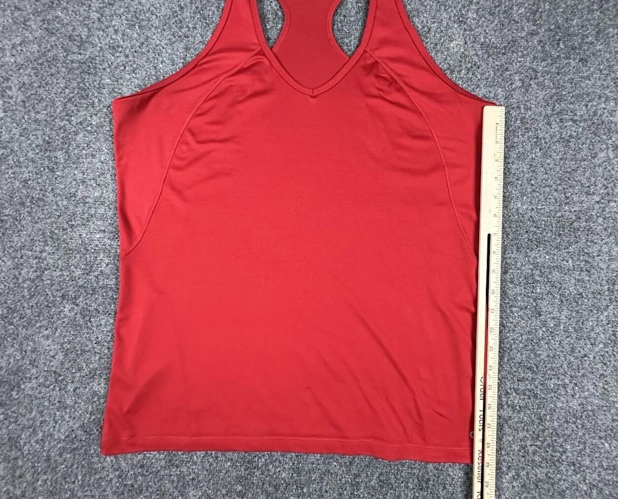 alo-yoga cherry coolfit wicking stretchable sleeveless yoga tank-top