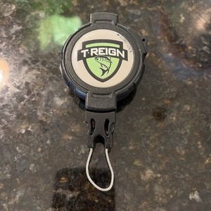 T Reign Retractable Gear Tether, w/Lock