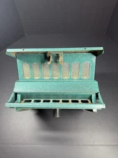 Vintage Bird Feeder Green Squirrel-Proof Steel 15lb Capacity Locking Top