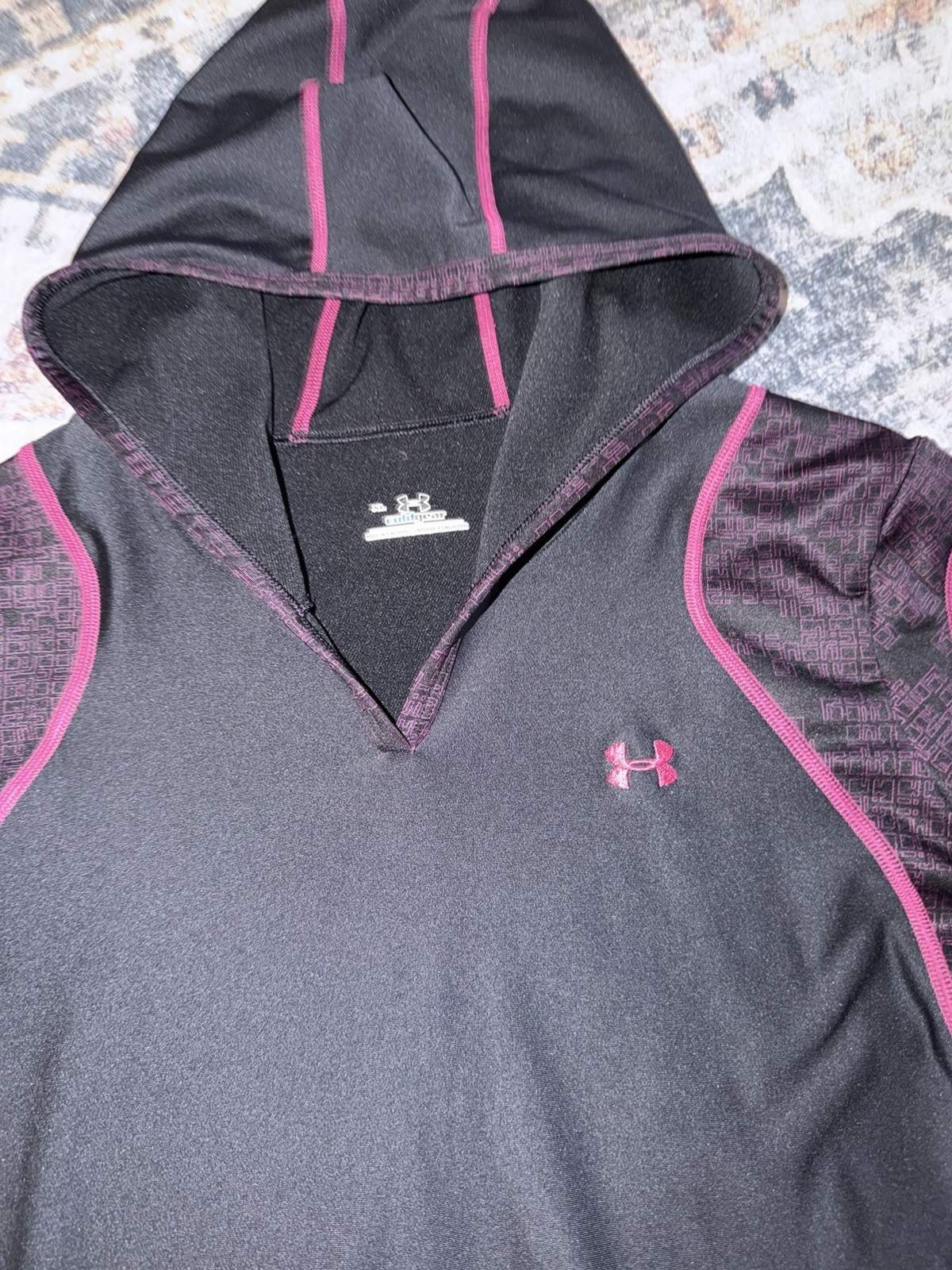 Under Armour Pullover Women XL Hooded ColdGear Semi Fitted 1/4 Zip Running thumbnail 2