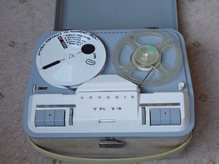 Vintage Reel to Reel Tape Recorder Valve Grundig TK14 Compact – Working.