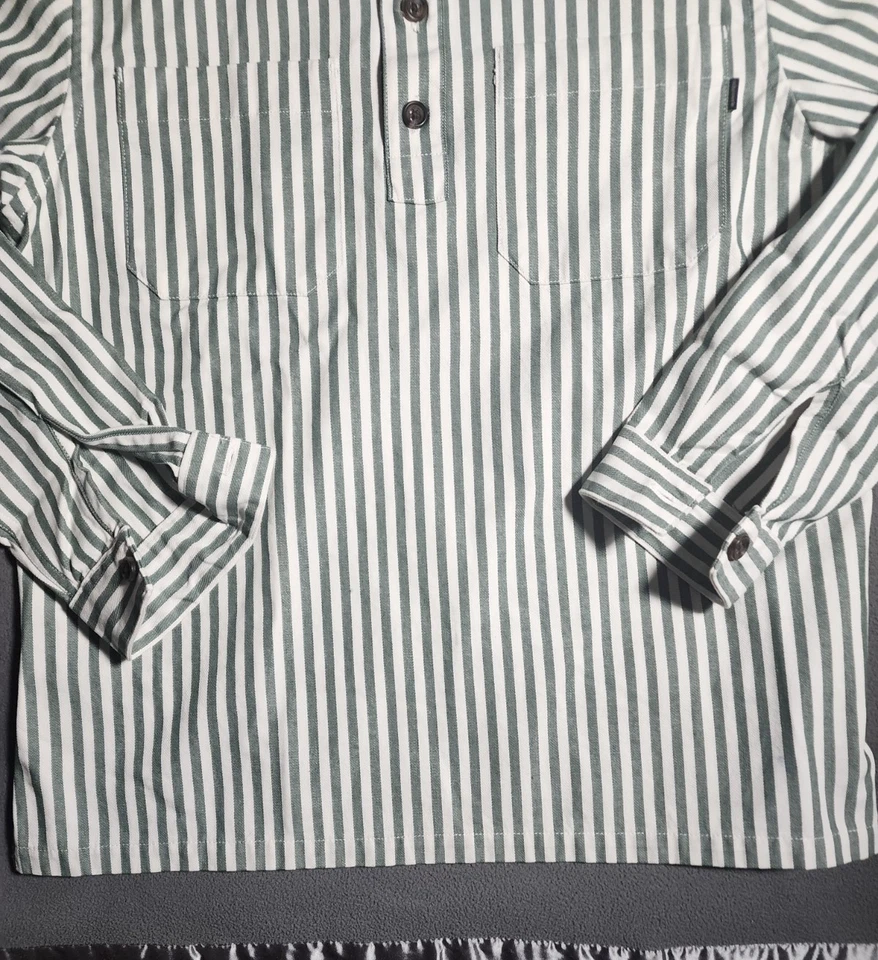 Camisa Dockers Para Hombre Pequeña Calce Relajado Blanca Gris Rayas Manga Larga 1/4 Botones Foto 4 de 4