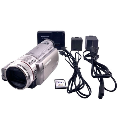 NEAR MINT Panasonic HDC-TM300 Digital HD Video Camera 32GB Silber
