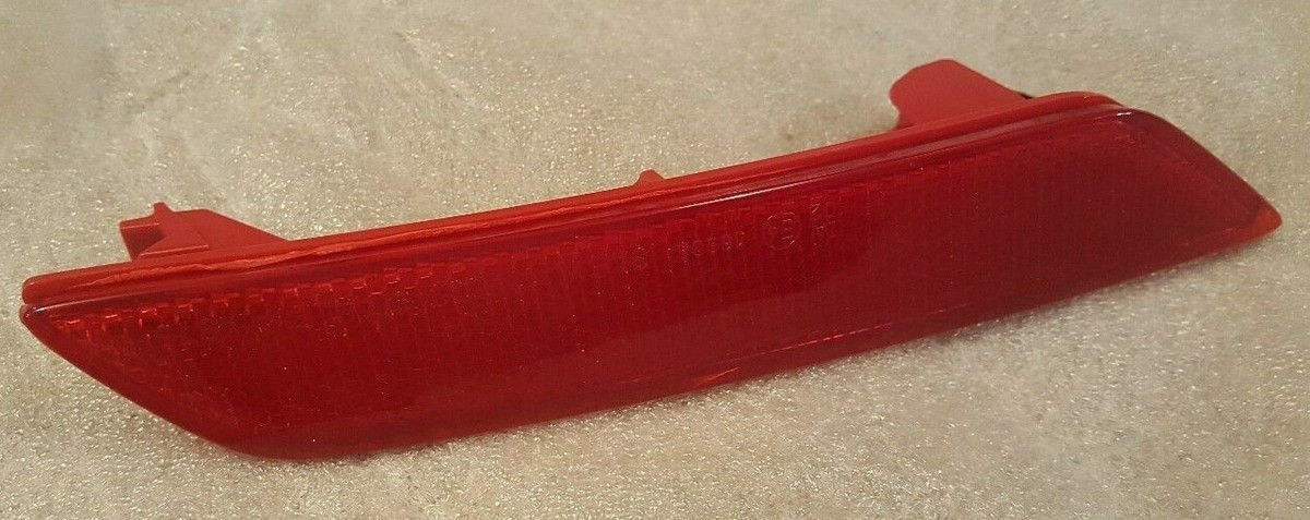 13-15 Civic Sedan Hybrid Right Passenger Rear Bumper Reflector