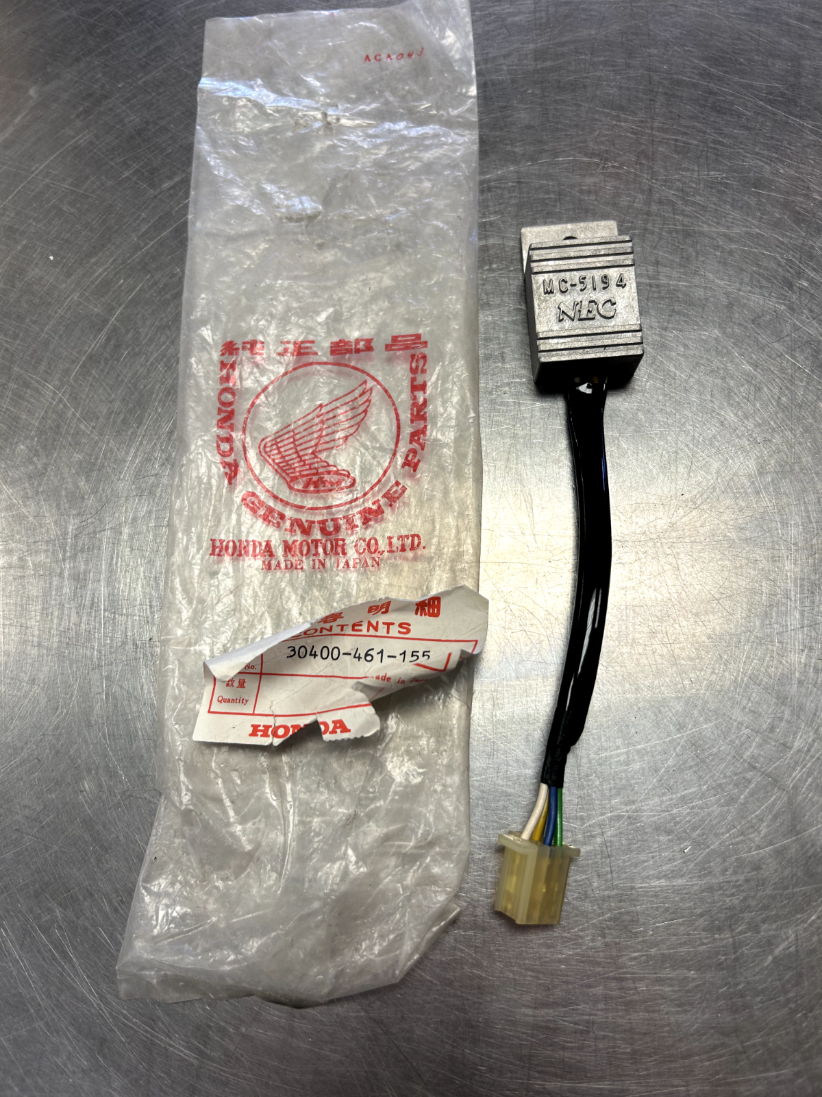 NEW NOS OEM HONDA SPARK UNIT NEC # 30400-461-155 | eBay