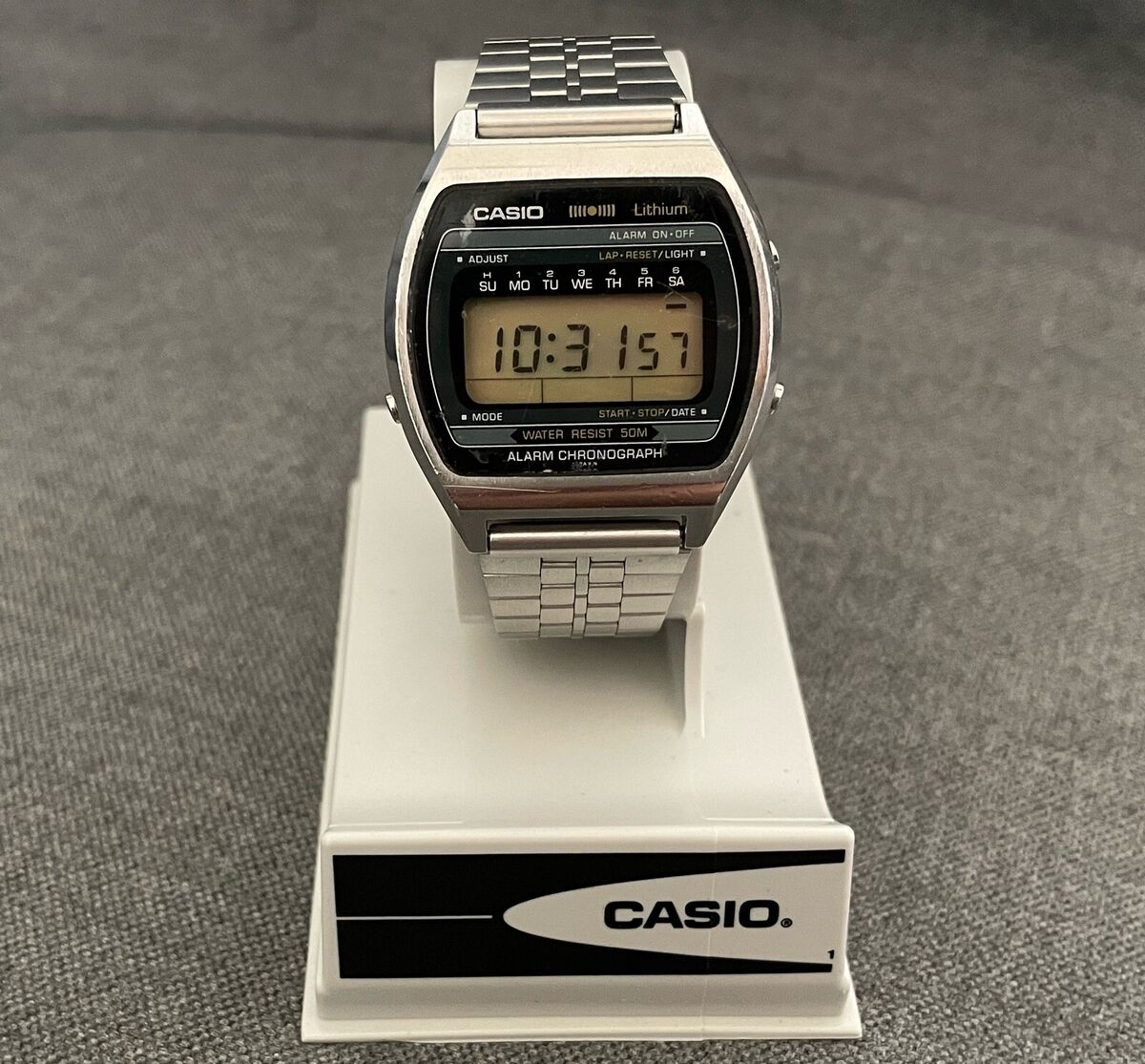 Casio W-60 Alarm Chronogarph Digital Watch Vintage Japan Casio W-60 Alarm Chronogarph Digital Watch Vintage Japan