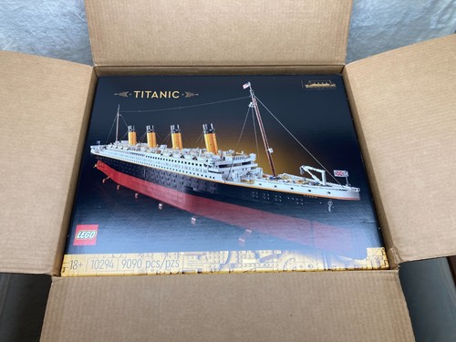 LEGO Icons Titanic 10294 - NEVER REMOVED FROM LEGO BOX  SEALED